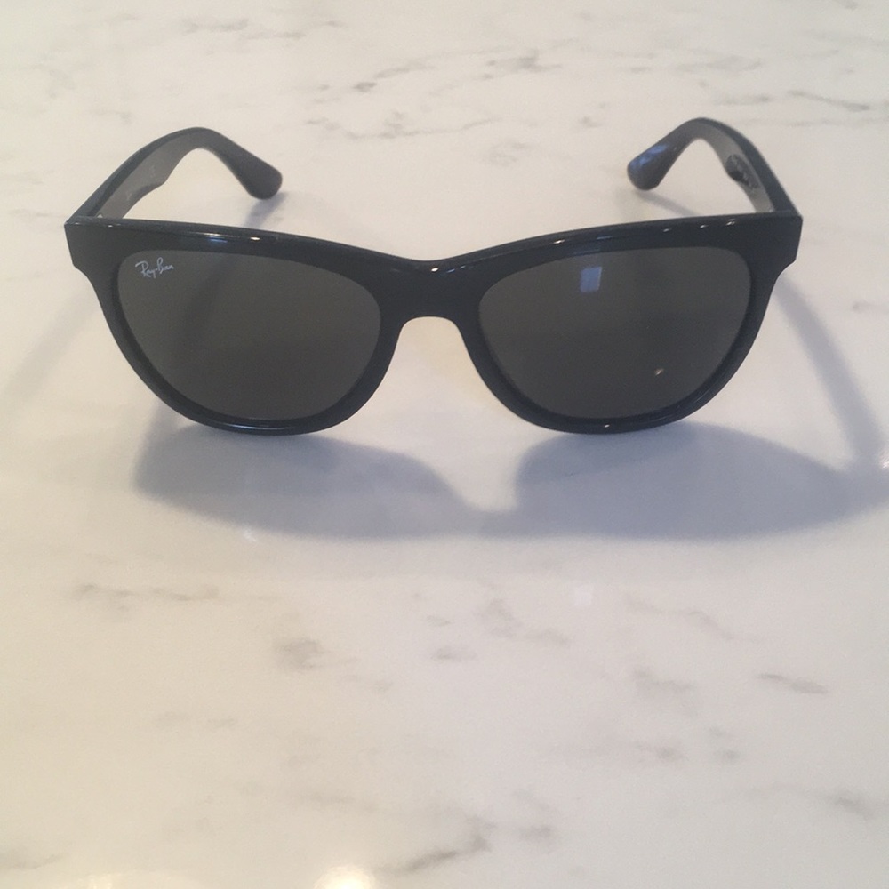 Ray ban wayfarer black sunglasses